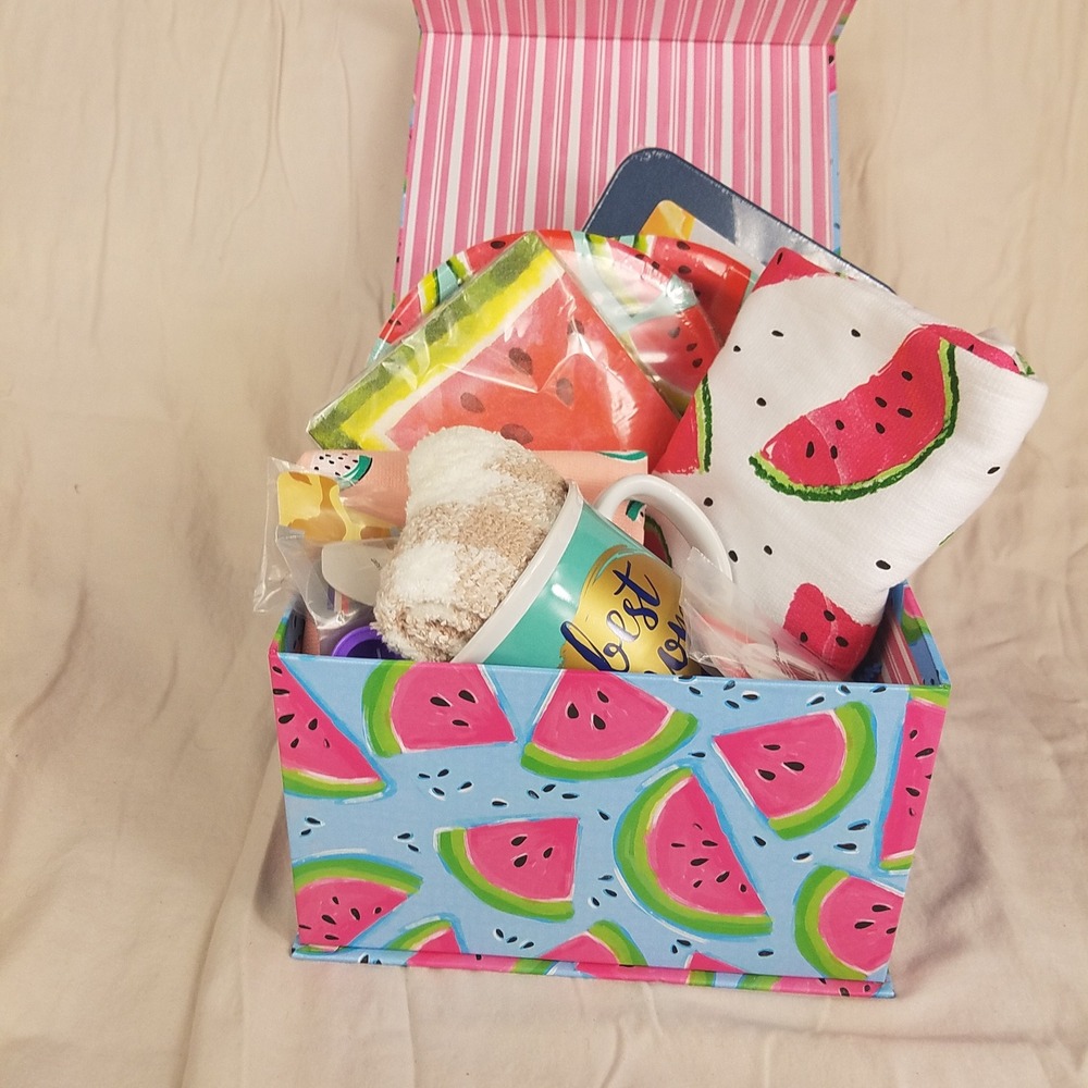 Watermelon Mom Gift box Core Kitchen Board Towels Candle Socks Picnic Bundle NWT